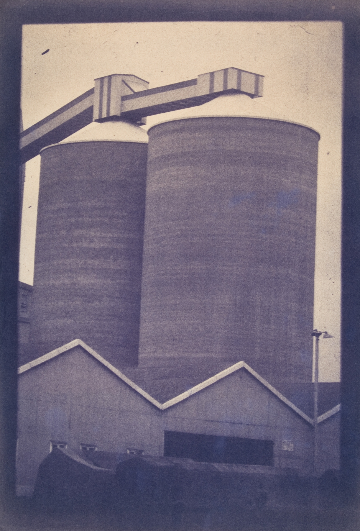 Jeremy Wafer

Harbour series #22, 1988

Ammonia print

Work: 84 x 59.4 cm (33 x 23.4 in.)

Enquire